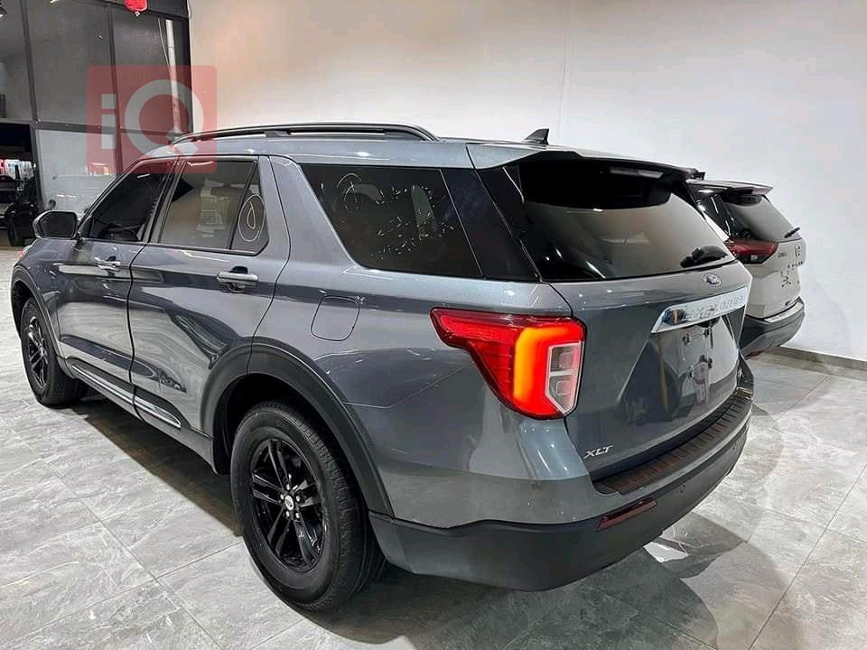 Ford Explorer